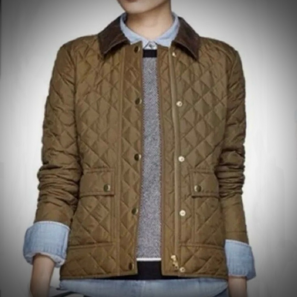 J. CREW Quilted barn utility military green jacket. SiZE M